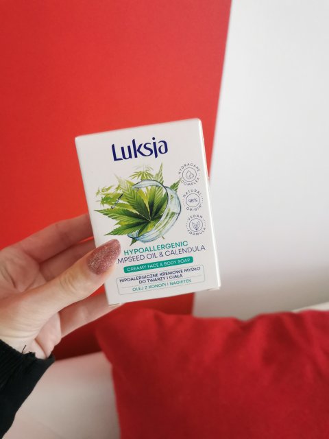 Luksja Mydło w kostce, Olej z konopii i nagietek