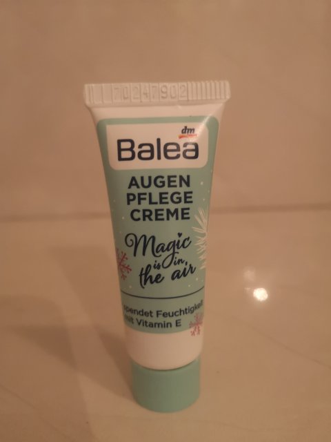Krem pod oczy Balea IT is Magical time
