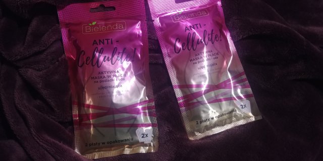 Bielenda Anti-Cellulite!, Maska w płacie na pośladki i uda, Aktywna, Ujedrniająca