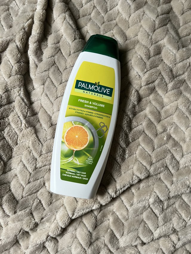 Palmolive Naturals, Szampon do włosów, Fresh & Volume, Ekstrakt z cytrusów i witaminy