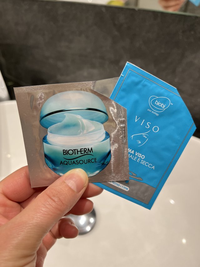 akcja denkowanie! grudzień - kosmetyki w świątecznych opakowaniach i świątecznych kolorach 🎄❄️⛄🎀🎁🎅