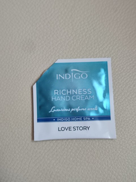 akcja denkowanie! grudzień - kosmetyki w świątecznych opakowaniach i świątecznych kolorach 🎄❄️⛄🎀🎁🎅