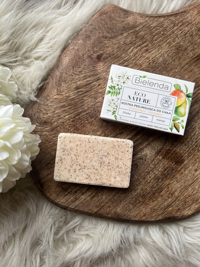 Bielenda Eco Nature, Kostka peelingująca do ciała, Oczyszczająco-nawilżająca, Śliwka, Jaśmin i Mango