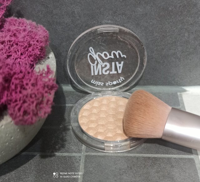 Miss Sporty Insta Glow, Rozświetlacz do twarzy, nr 101 Golden Glow