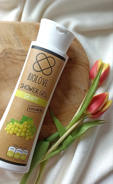 Biolove Żel pod prysznic, Winogrono
