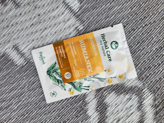 Farmona Herbal Care, Szampon do włosów, Do włosów rozjaśnianych i blond, Rumianek