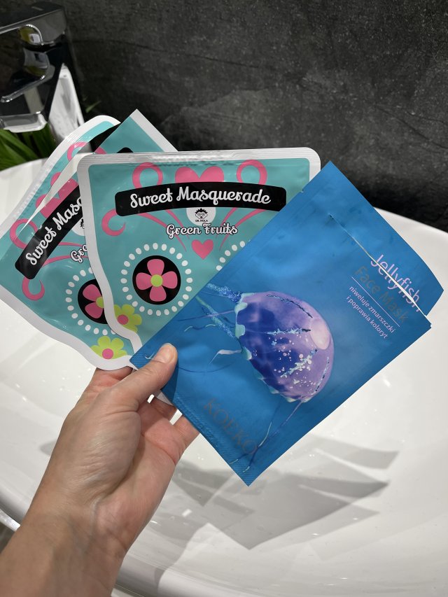 akcja denkowanie! grudzień - kosmetyki w świątecznych opakowaniach i świątecznych kolorach 🎄❄️⛄🎀🎁🎅