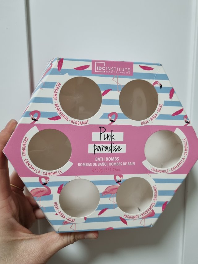 akcja denkowanie! grudzień - kosmetyki w świątecznych opakowaniach i świątecznych kolorach 🎄❄️⛄🎀🎁🎅