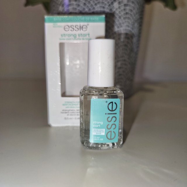 Essie Strong Start baza pod lakier do paznokci