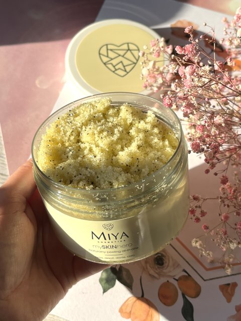 Miya Cosmetics mySKINhero, Naturalny peeling All-in-one