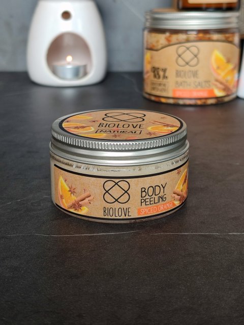 Biolove Peeling do ciała, Pomarańcza