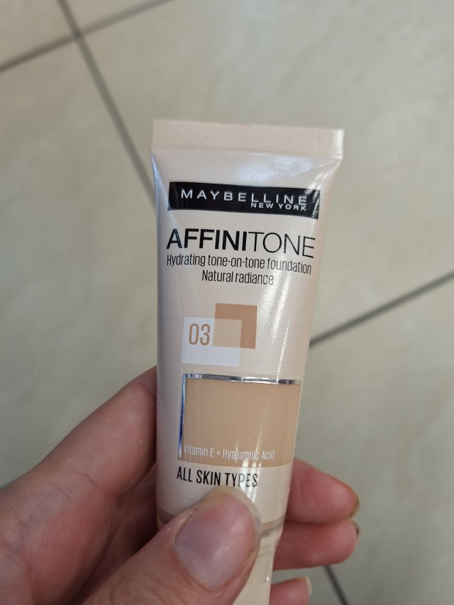 Maybelline Affinitone, Podkład do twarzy, nr 03 Light Sand Beige