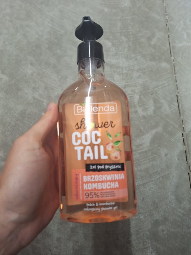 Bielenda Shower Coctail, Żel pod prysznic, Brzoskwinia & Krombucha, Odświeżający