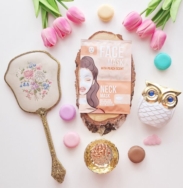 Dayes Europe B.V Maska na twarz i szyję w płacie, Nawadniająca, Ekstrakt z brzoskwini