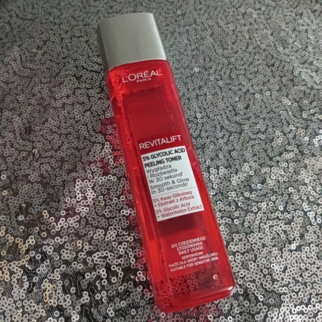 L'Oréal Revitalift, Tonik do twarzy, Złuszczający, Z kwasem glikolowym 5% + ekstrakt z arbuza