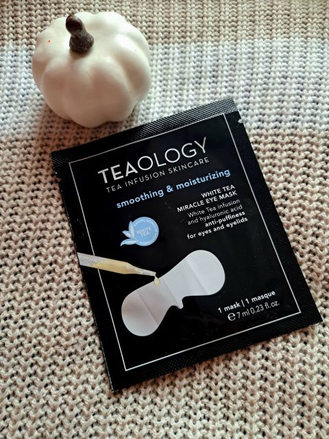 Teaology Tea Infusion Skincare Maska na okolice oczu w płacie, White Tea Miracle Eye Mask, Smoothing & Moisturizing