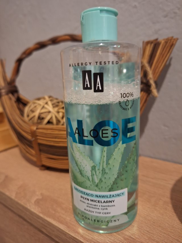 AA Aloes, Płyn micelarny, Łagodząco-nawilżający, Ekstrakt z bambusa i drożdży + cynk