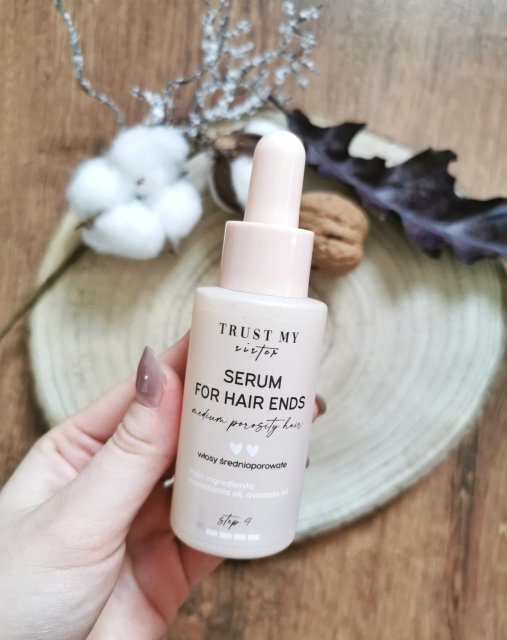 Trust My Sister Serum na końcówki, Włosy średnioporowate