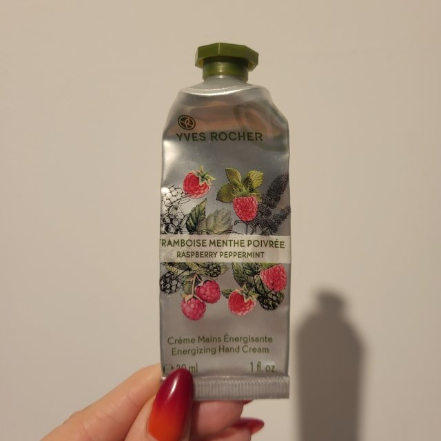 akcja denkowanie! grudzień - kosmetyki w świątecznych opakowaniach i świątecznych kolorach 🎄❄️⛄🎀🎁🎅