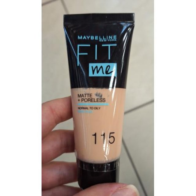 Maybelline Fit Me!, Podkład do twarzy, Matujący i wygładzający pory, nr 115