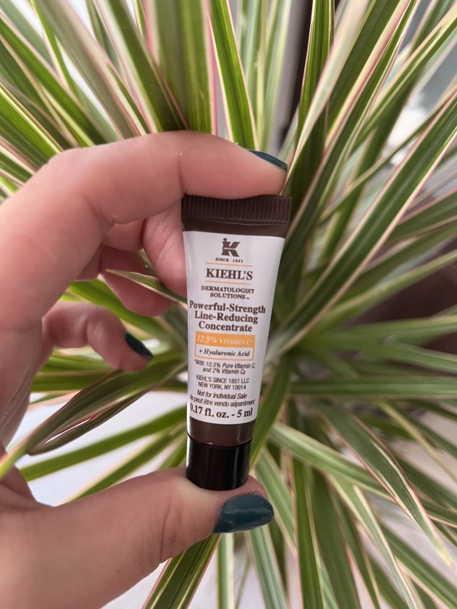 Kiehl's Silnie działające serum z witaminą C 