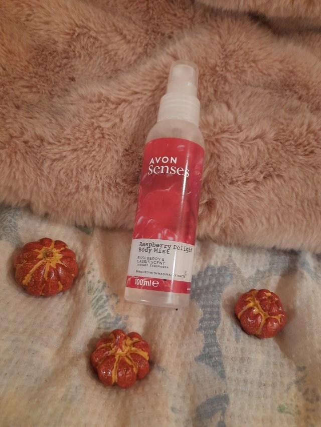 malinowa mgielka avon