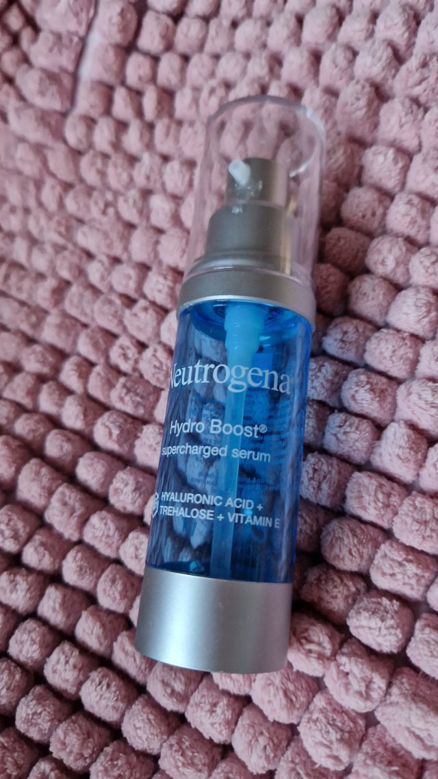 Neutrogena Hydro Boost, Booster serum do twarzy, Nawadniający