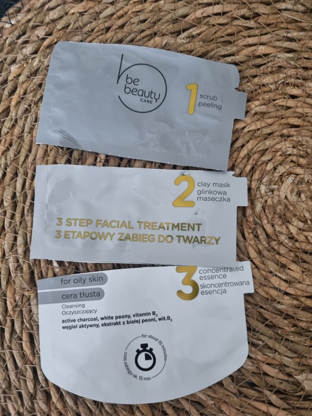 akcja denkowanie! grudzień - kosmetyki w świątecznych opakowaniach i świątecznych kolorach 🎄❄️⛄🎀🎁🎅