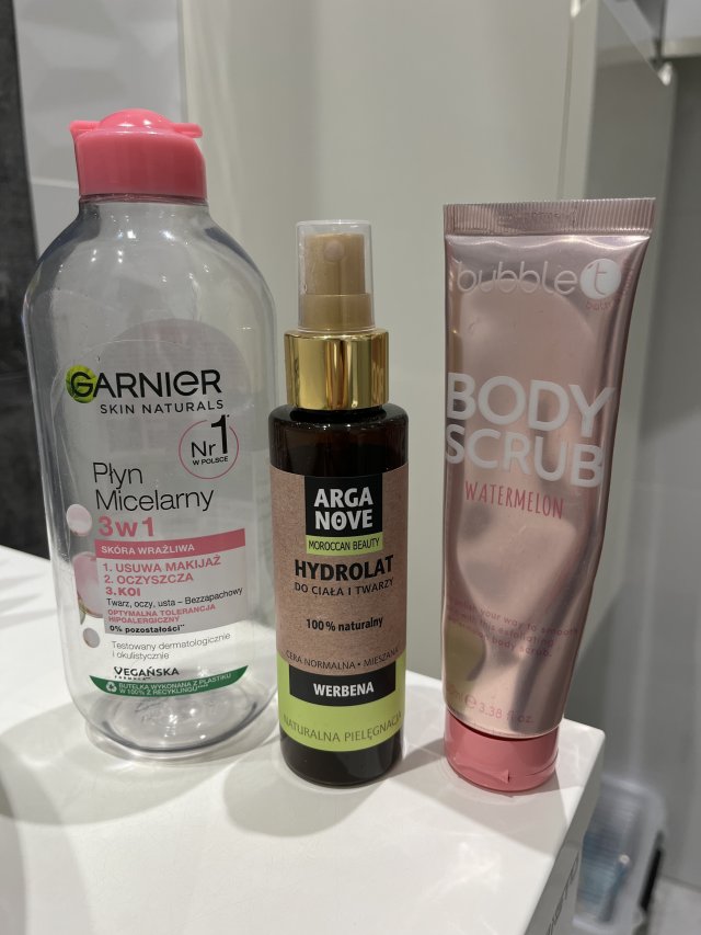 akcja denkowanie! grudzień - kosmetyki w świątecznych opakowaniach i świątecznych kolorach 🎄❄️⛄🎀🎁🎅