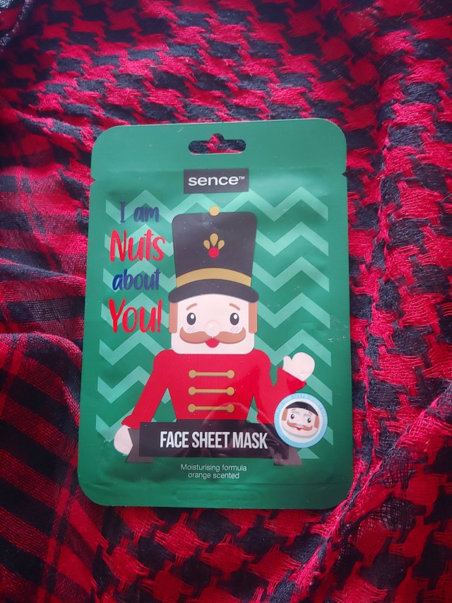 Maseczka w plachcie z nadrukiem