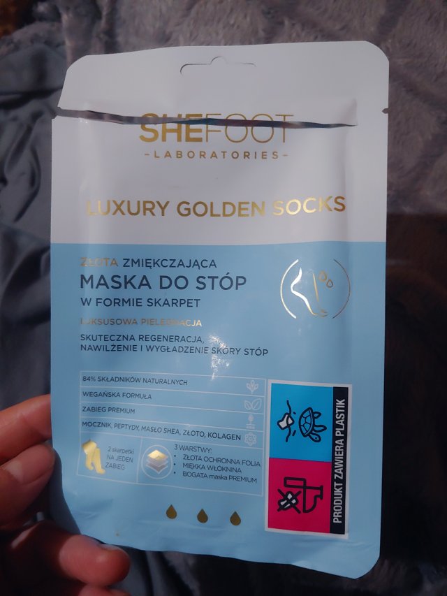 akcja denkowanie! grudzień - kosmetyki w świątecznych opakowaniach i świątecznych kolorach 🎄❄️⛄🎀🎁🎅