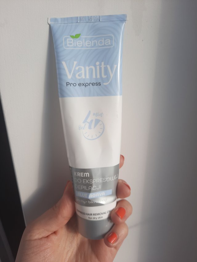 akcja denkowanie! grudzień - kosmetyki w świątecznych opakowaniach i świątecznych kolorach 🎄❄️⛄🎀🎁🎅