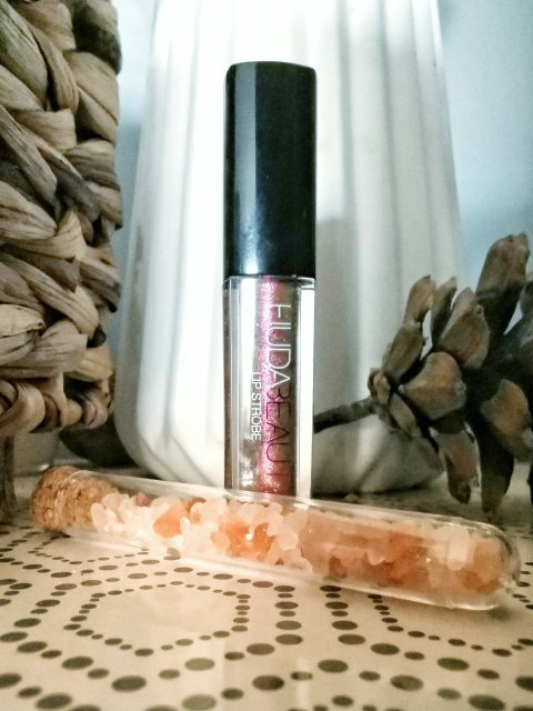 Huda Beauty Lip Strobe, Pomadka do ust, Shameless