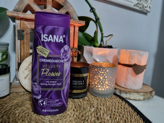 Isana Żel pod prysznic, Velvety Flower 