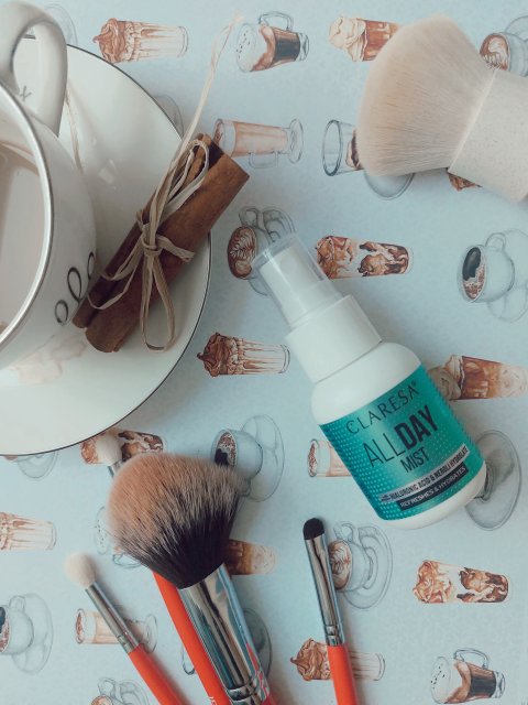 Claresa All Day Mist, Nawilżająco-odświeżająca mgiełka do twarzy