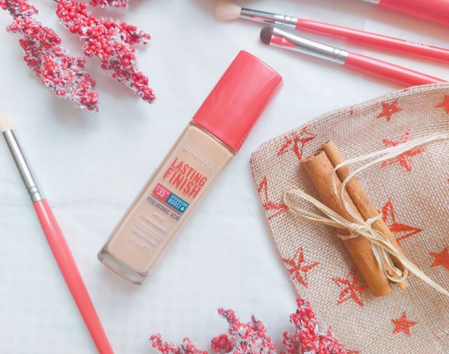 Rimmel Lasting Finish 25h, Podkład do twarzy, nr 200 Soft Beige