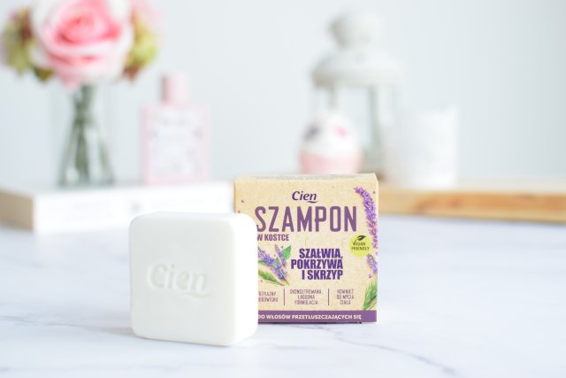 Cien Szampon do włosów w kostce, Do włosów przetłuszczających się, Szałwia, pokrzywa i skrzyp