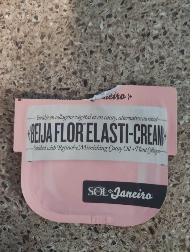 akcja denkowanie! grudzień - kosmetyki w świątecznych opakowaniach i świątecznych kolorach 🎄❄️⛄🎀🎁🎅