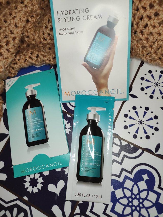 MoroccanOil Krem do stylizacji włosów, Hydrating Styling Cream, Nawilżający