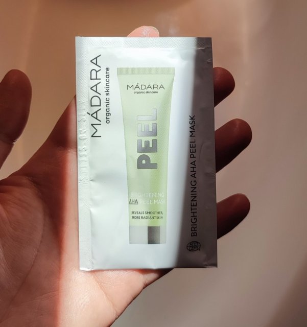 Madara Cosmetics Maseczka do twarzy, Rozjaśniająca, Peelingująca, Z kwasami AHA