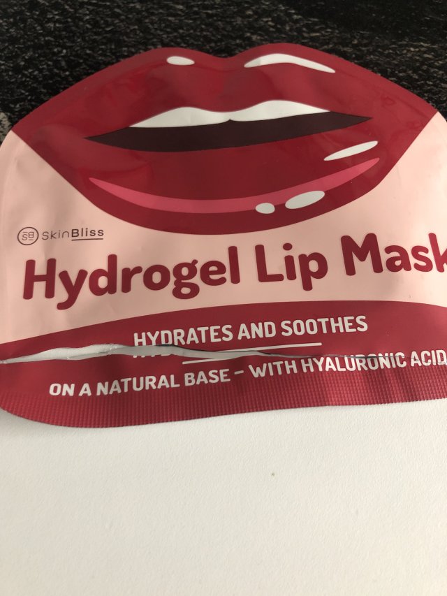 akcja denkowanie! grudzień - kosmetyki w świątecznych opakowaniach i świątecznych kolorach 🎄❄️⛄🎀🎁🎅