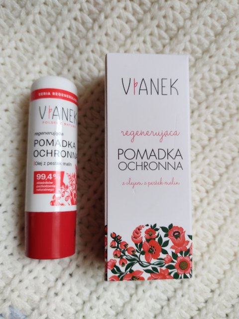Sylveco Vianek, Pomadka ochronna do ust, Seria czerwona, Regenerująca z olejem z pestek malin