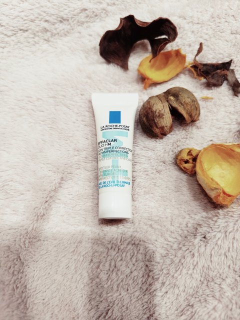La Roche Posay Effaclar DUO+M, Kuracja przeciw niedoskonałościom do twarzy