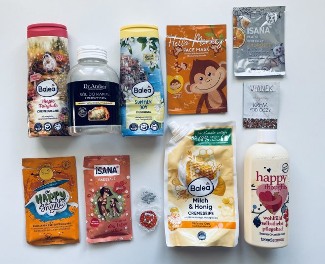 akcja denkowanie! grudzień - kosmetyki w świątecznych opakowaniach i świątecznych kolorach 🎄❄️⛄🎀🎁🎅