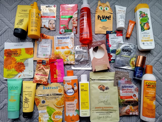 akcja denkowanie! grudzień - kosmetyki w świątecznych opakowaniach i świątecznych kolorach 🎄❄️⛄🎀🎁🎅