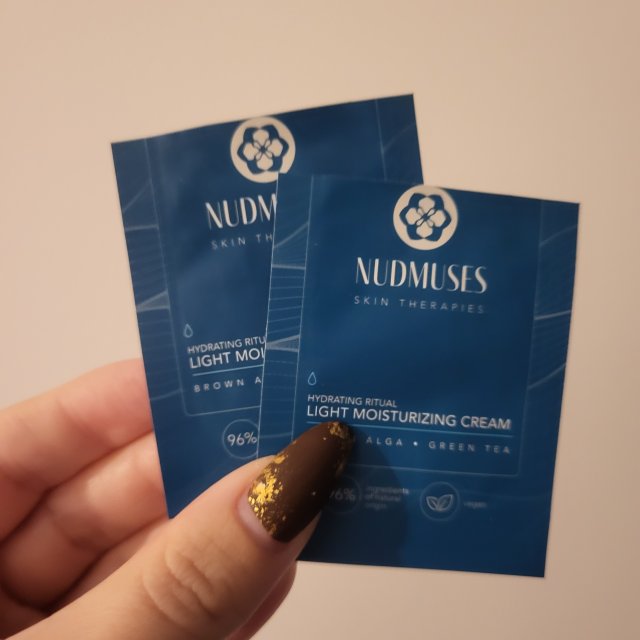 akcja denkowanie! grudzień - kosmetyki w świątecznych opakowaniach i świątecznych kolorach 🎄❄️⛄🎀🎁🎅