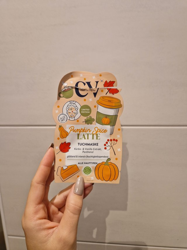 akcja denkowanie! grudzień - kosmetyki w świątecznych opakowaniach i świątecznych kolorach 🎄❄️⛄🎀🎁🎅