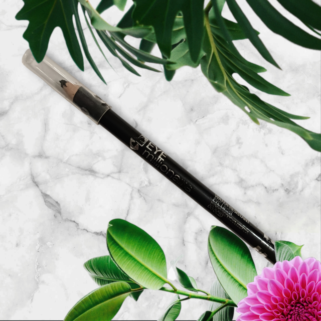 Miss Sporty Eye Millionaire, Kredka do oczu, nr 001 Clover Black