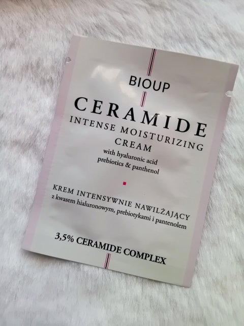 BIOUP Krem intensywnie nawilżający z kwasem hialuronowym, prebiotykiem i pantenolem, 3,5% Ceramide Complex