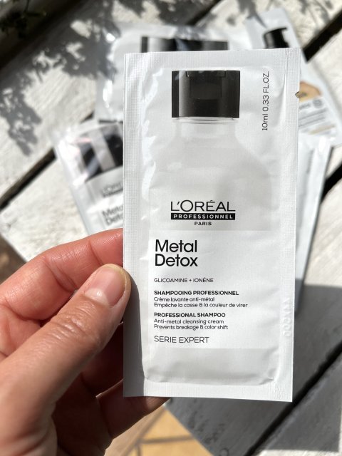 L'Oréal Professionel, Serie Expert, Metal Detox, Szampon do włosów 